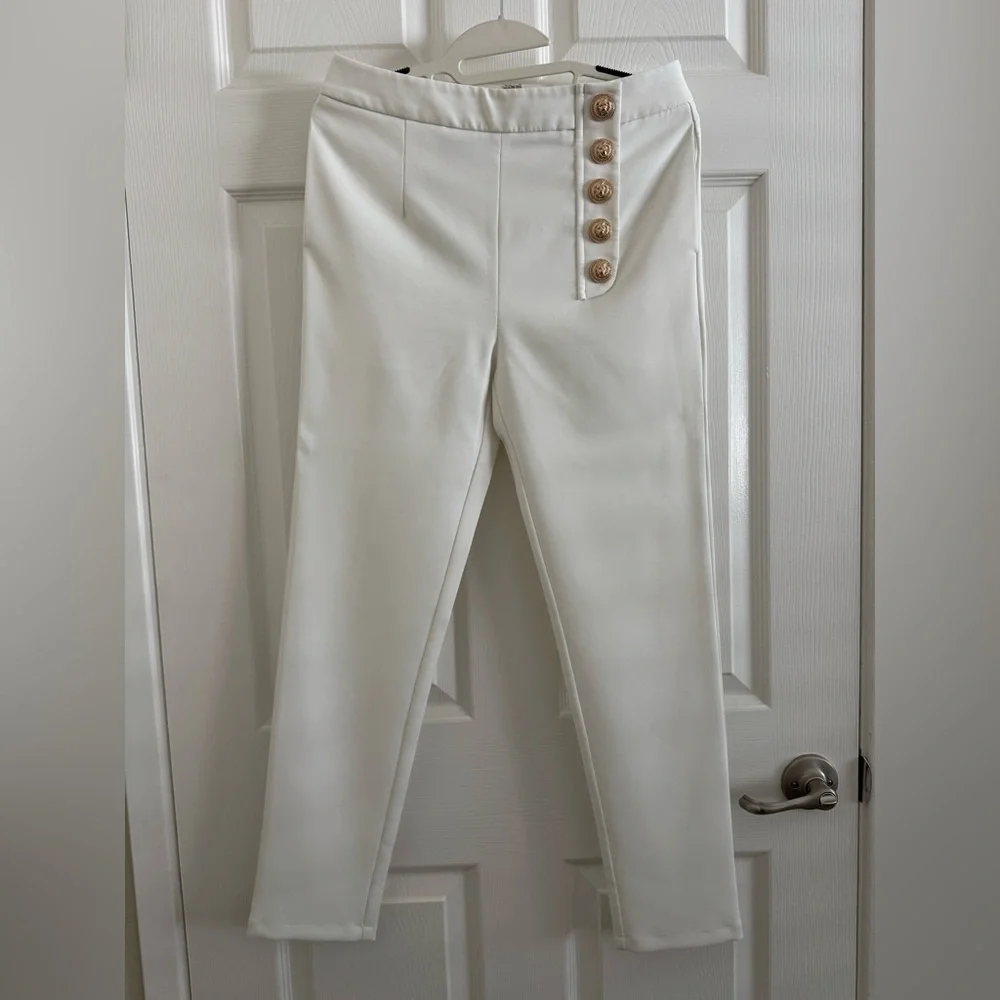 Chic White Double-Breasted Women's blazer and pants - Picture 3 of 4